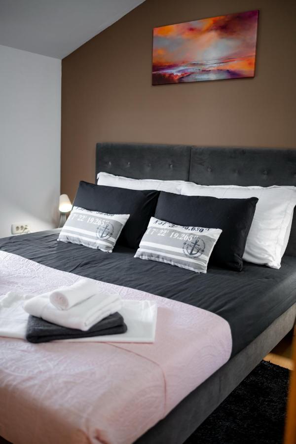 Malu Sunset Apartment